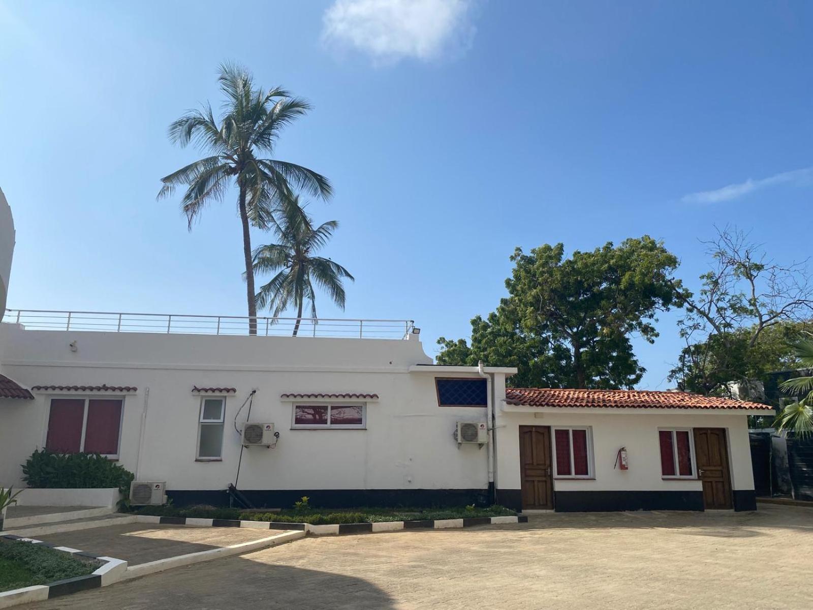 The Beach House By Maasai Mombasa Exterior photo